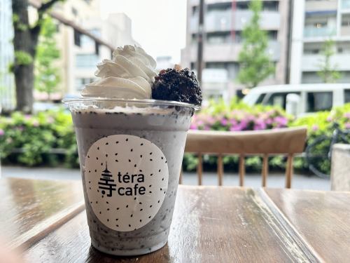 黒胡麻あんのクリームフラッペ