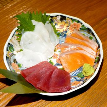 Assortment of 3 kinds of sashimi