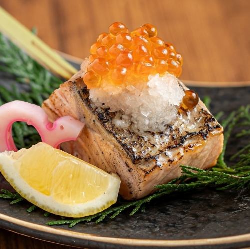 新鮮な魚介と炉端料理