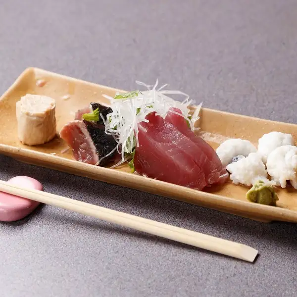 【旬鮮】季節の移ろいを味わうお造り盛り合わせ