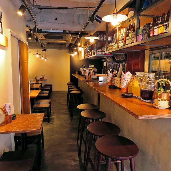 We will welcome you in a calm atmosphere with a Japanese taste where you can feel the warmth of wood.There are table seats that are great for group use, and counter seats and terrace seats that are perfect for one person.It is available in various scenes ♪