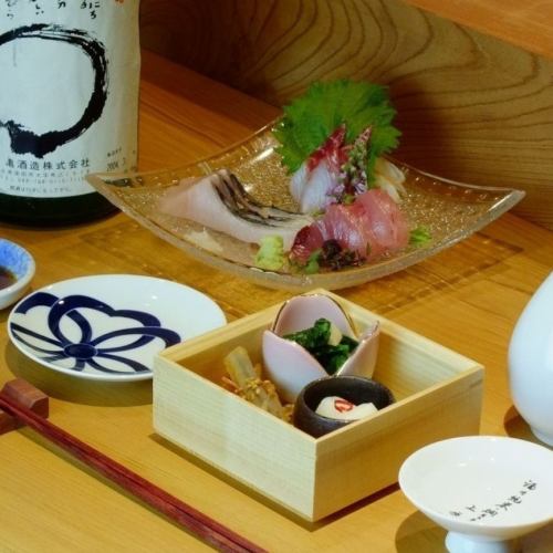 [Seasonal seafood, sashimi] 3-point, 5-point, etc.