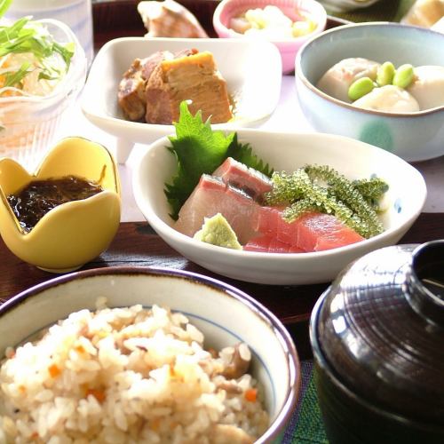 直送素材のヘルシー料理