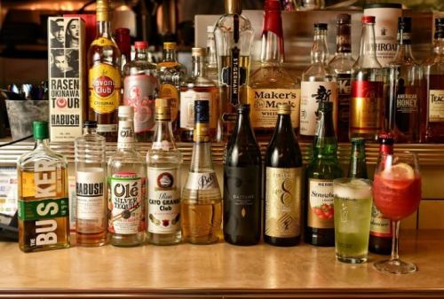 お酒好きが集うダイナー