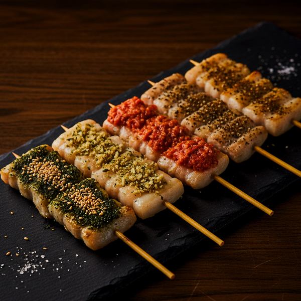 【本店特色】烤雞肉串、肉捲串、蔬菜串,美味無比!各180日圓起(含稅)