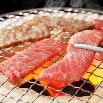 定番人気のカルビやハラミ、厳選赤身肉などをご堪能…【穏-On-コース】全9品4,400円