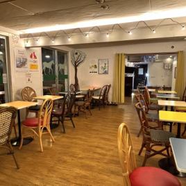 貸し切りの半個室としてもご利用いただけます。朝活・親子会他各種パーティーにも最適。　【飲み放題/歓送迎会/ランチ/スイーツ】