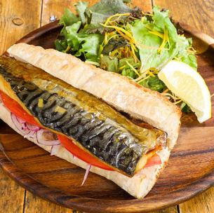 Turkish-style mackerel sandwich