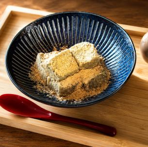 桑の葉のわらび餅