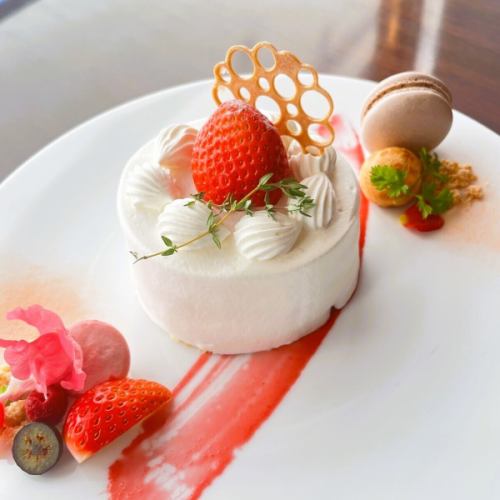 デコレーションケーキ