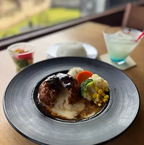チーズインハンバーグ