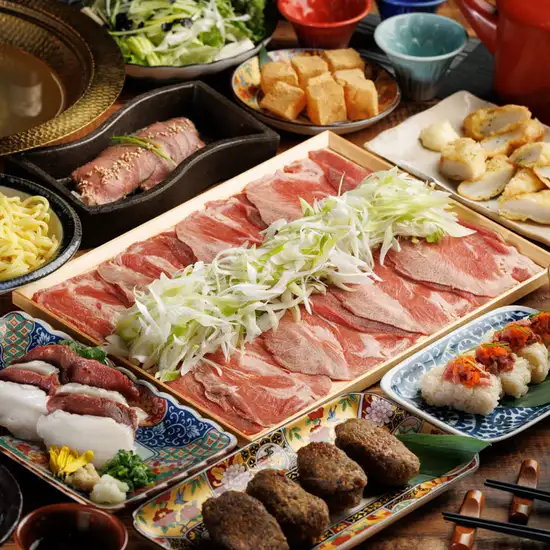 牛タンと創作和食を味わう、贅沢な宴会コースをご用意。