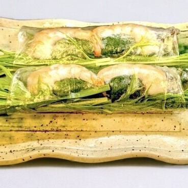 Fresh spring rolls (2 rolls)