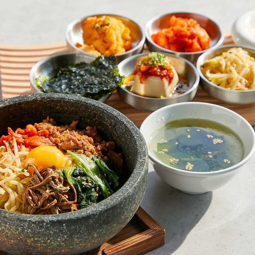 土日祝11:30～OPEN！お得なランチセットございます♪