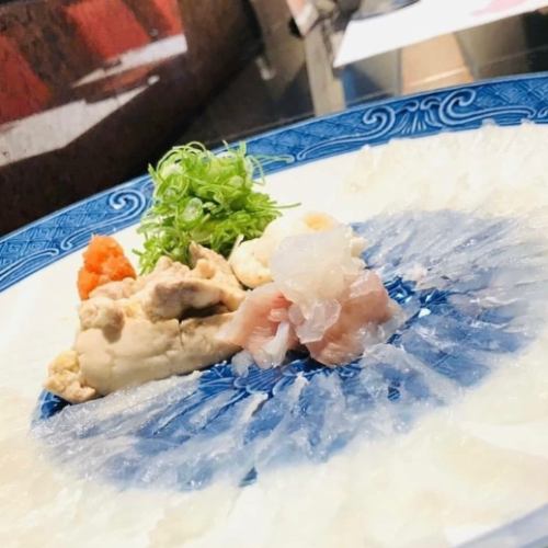 Skinned thin sashimi (1 piece) [live fish]