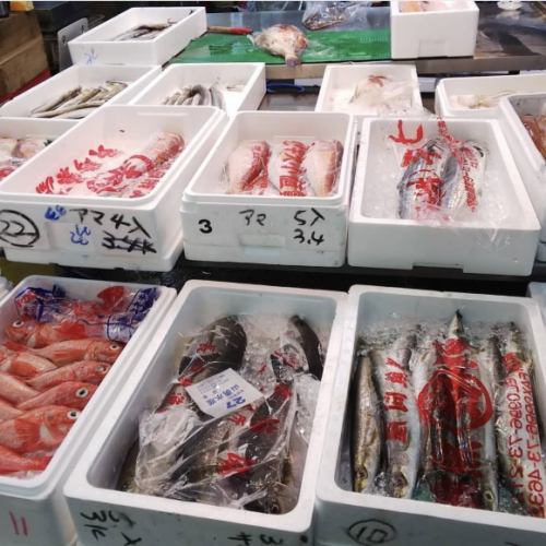 Our shop ships directly from the market! Uses fresh seafood! Outstanding freshness!