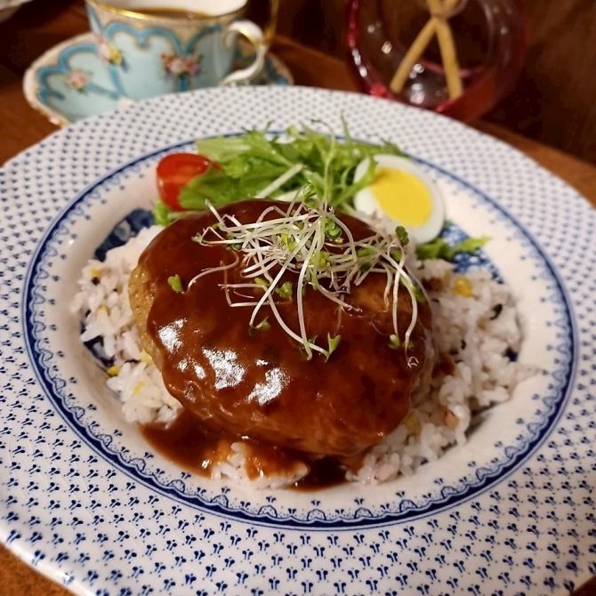 料理 | Victorian Cafe ビクトリアン カフェ