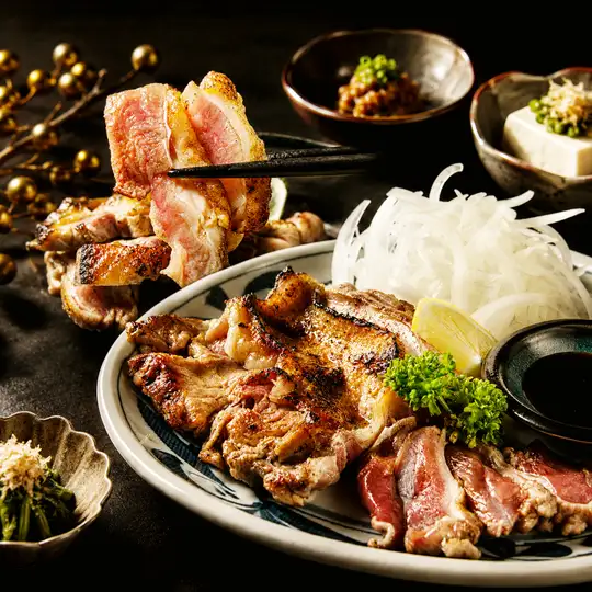 必ず食べて欲しい、人気No.1の薩摩地鶏のたたき