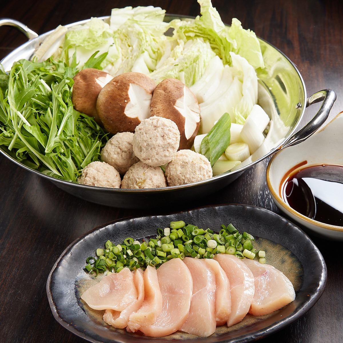 Enjoy our delicious hot pot course in the cold season♪