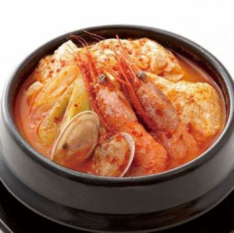 スンドゥブチゲ