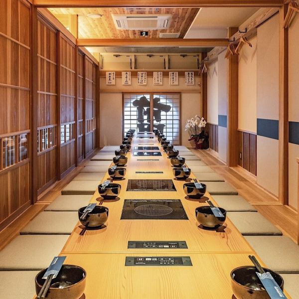 【個室】 4名様～8名様の掘りごたつ式の個室がございます。宴会の人数に応じてお席をご用意させて頂きます。【博多もつ鍋 前田屋】※写真は総本店でイメージ写真になります。