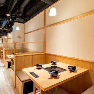 テーブル席は4名様でお座り頂けます。【もつ鍋 前田屋】