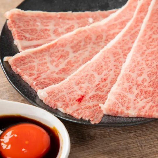 ホルモンだけじゃありません。こだわりの赤身肉もぜひどうぞ。