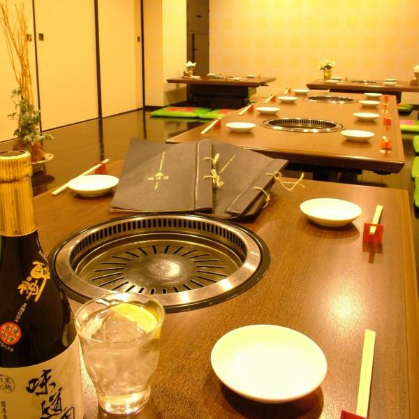 A private room with tatami mat seating is also available for small parties. If you would like to reserve a spacious room while maintaining social distancing, please feel free to contact us. Please.