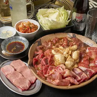 【90分飲み放題付】宴会利用に◎上質なお肉をたっぷりと！黒毛和牛コース全9品6000円