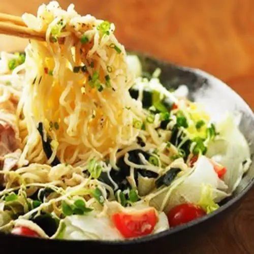 Ramen salad