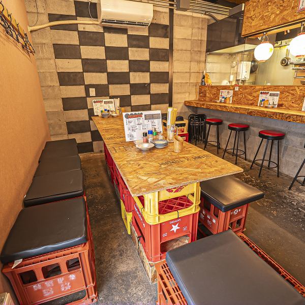 【貸切で特別な宴を】当店は20名様以上で貸切可能で、飲み会や宴会に最適なスペースをご提供☆活気あふれる店内は、プライベート感を大切にした空間で、皆様で楽しい時間をお過ごしいただけます。お料理やドリンクのご要望にもお応えし、思い出に残るひとときをお手伝いいたしますので、ぜひお気軽にお問い合わせください！