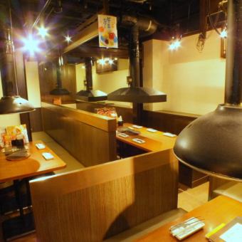 16 to 20 people table.(Yakiniku Umeda you can eat all you drinks All you can eat All you can drink cheese fondue birthday girls party meat cheese)
