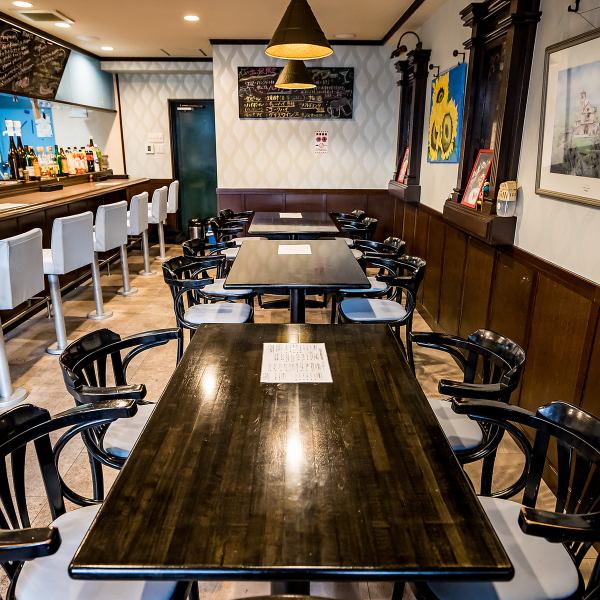 周りを気にせずゆったり楽しめる店舗の貸切は、最少人数15名様から承っておりますので、忘年会や歓送迎会などのパーティーにおすすめです◎人数・ご予算など、ぜひお気軽に店舗までお問い合わせくださいませ。