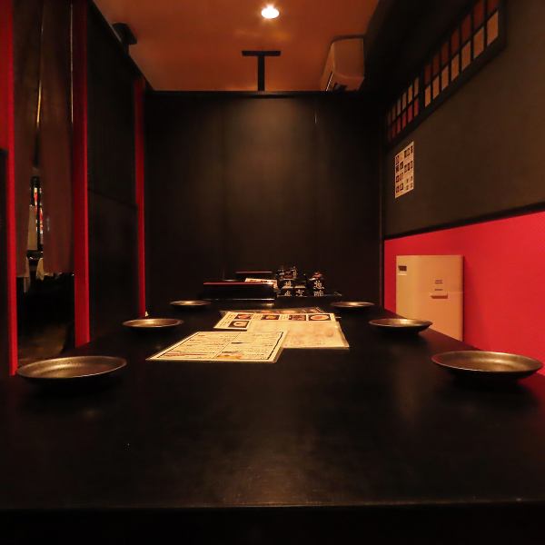 【寛げる個室席】落ち着いた個室を完備。大人が集う落ち着いた宴会に◎人の目を気にせず、ゆっくりとどうぞ♪