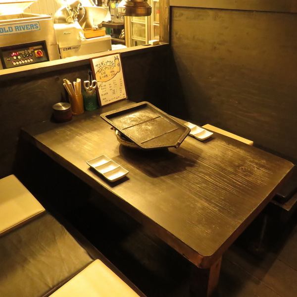 There are box seats separated by a high backrest.You don't have to worry about the seat next to you, so it's full of privacy. ◎ You can enjoy your meal slowly.If you would like a seat, please feel free to contact us and make a reservation ★