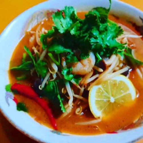 Bammy Tom Yum Goong