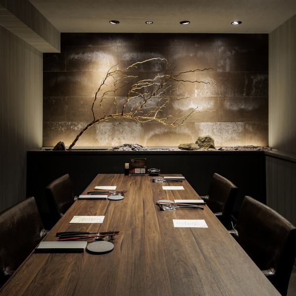 【소인수로의 연회에도 최적입니다◎】 8분까지 이용 가능한 VIP 테이블석을 준비.환송 영회, 미수와 기수 환력의 축하, 친한 친구나 동료와의 회식 연회에도 최적입니다.