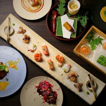 【标准套餐】时令怀石料理（8道菜，15种食材）/ 12,000日元（含税）