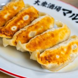 肉汁溢れるマル八島餃子