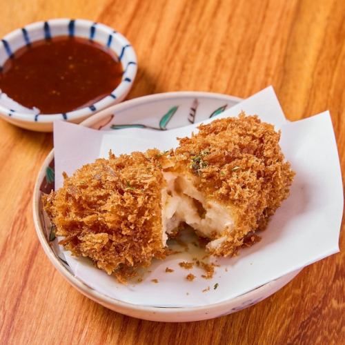 蟹グラタンコロッケ