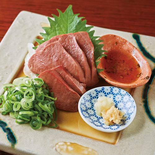 【低温調理！】黒毛和牛レバー刺