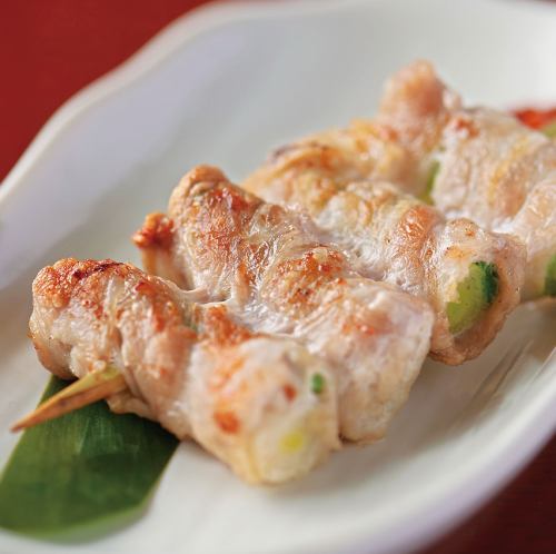 葉にんにく肉巻き串　１本