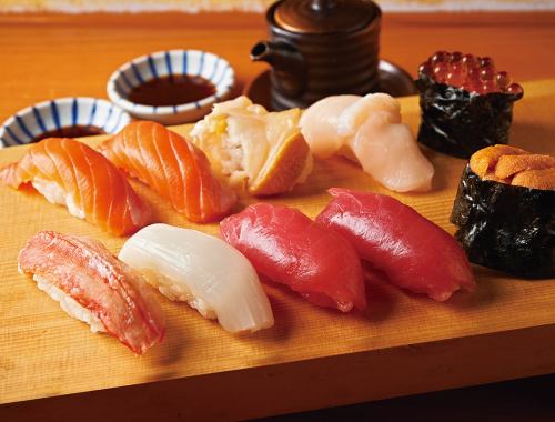 《本鮪寿司・いくら寿司付き》おまかせ十貫咲か蔵盛り