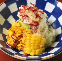焼きとうもろこしのポテトサラダ