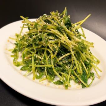 豆苗チーズサラダ