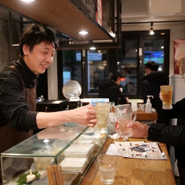 【女子会にも大人気】木を基調としたオシャレな店内は女子受け◎デートにも大人気☆