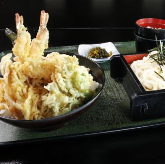 Shrimp vegetable tempura bowl and mini udon set