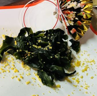 【暖衣飽食(だんいほうしょく)!】わかめの天重