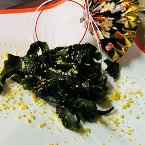 【暖衣飽食(だんいほうしょく)!】わかめの天重