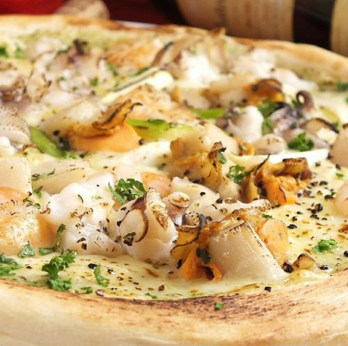 Genovese cream with plenty of seafood (thick dough)
